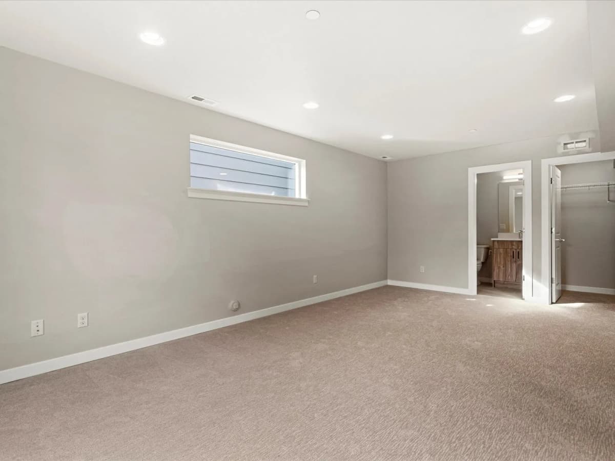 Gallery image 0-1