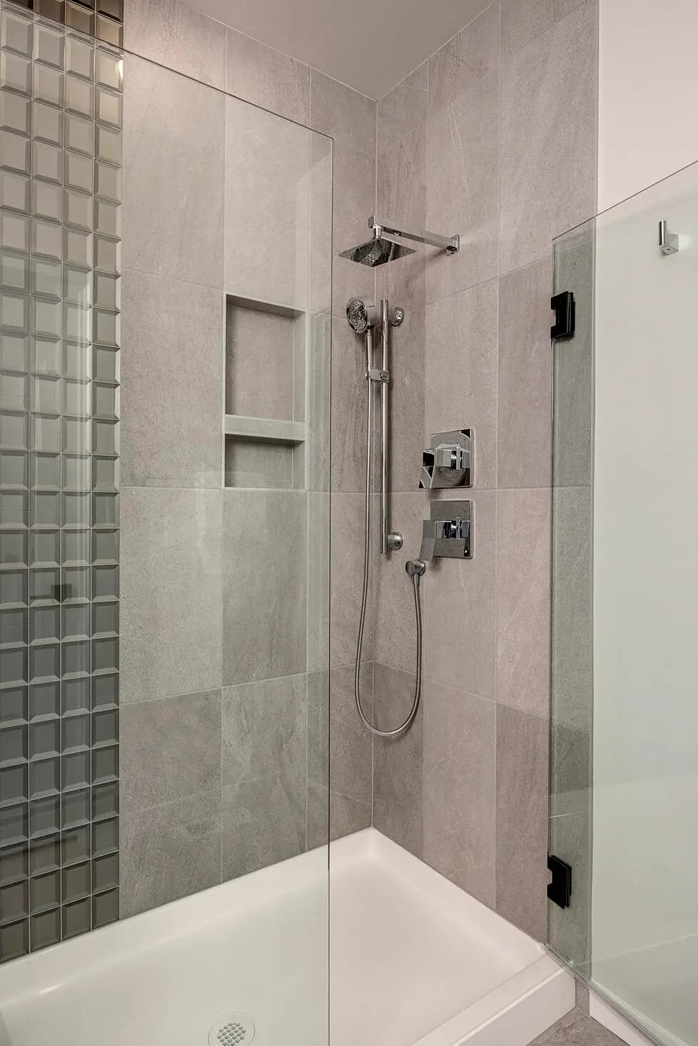 Gallery image 9-1