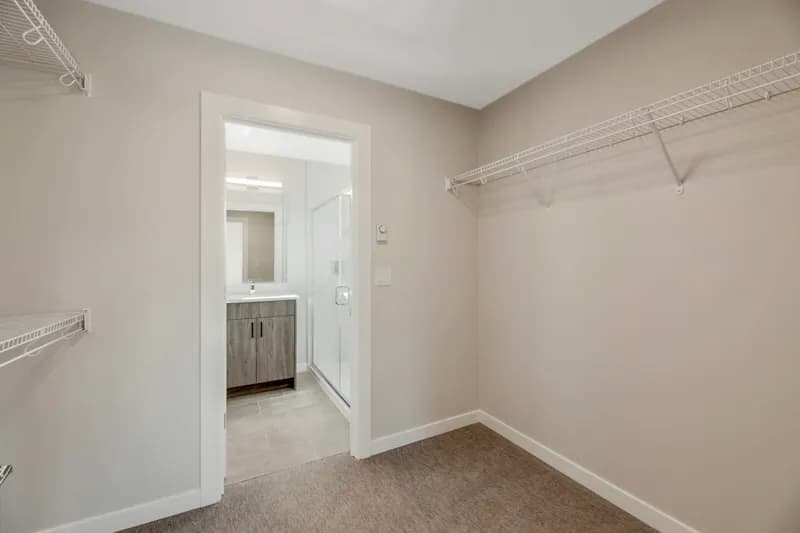Gallery image 33-0