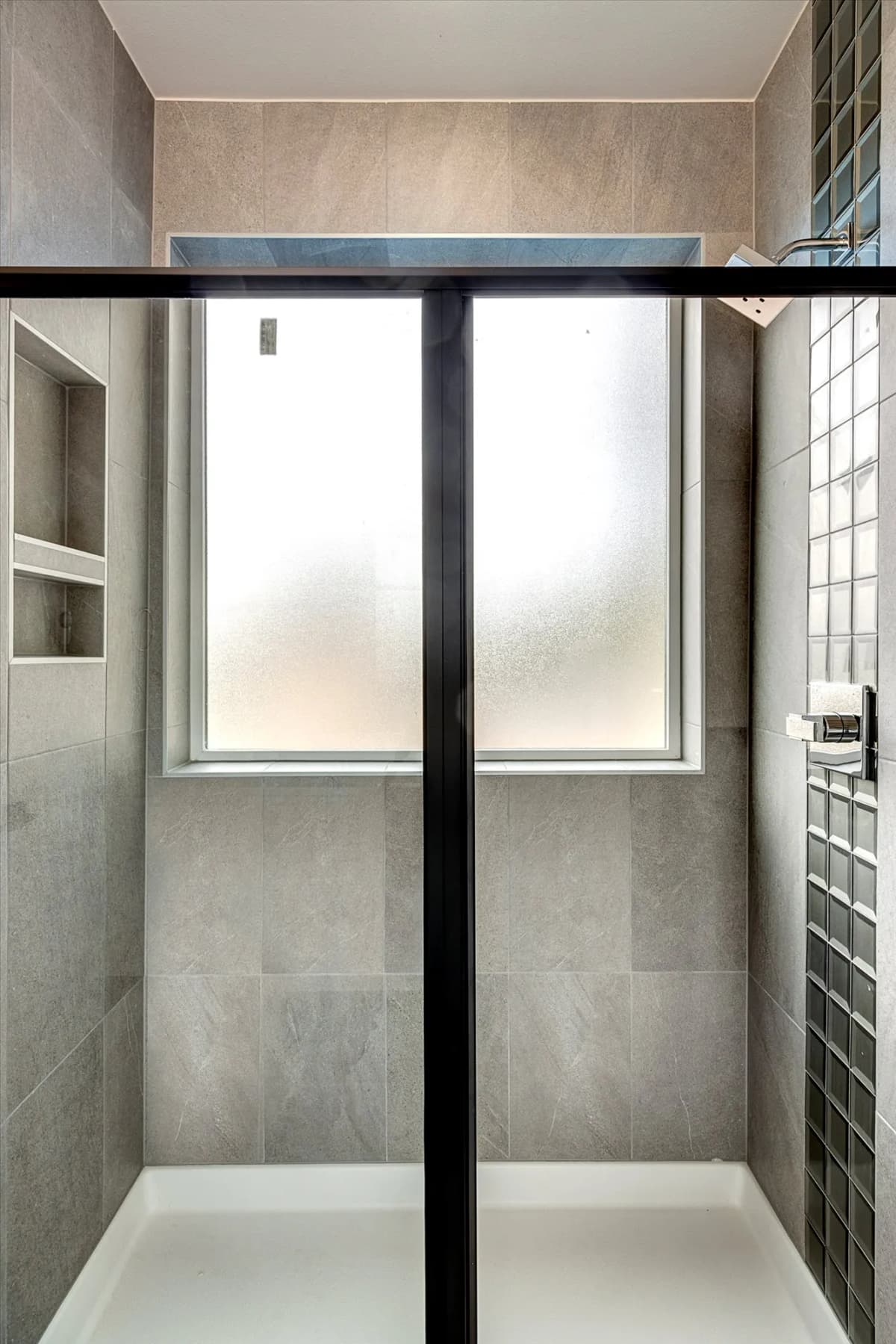 Gallery image 19-0