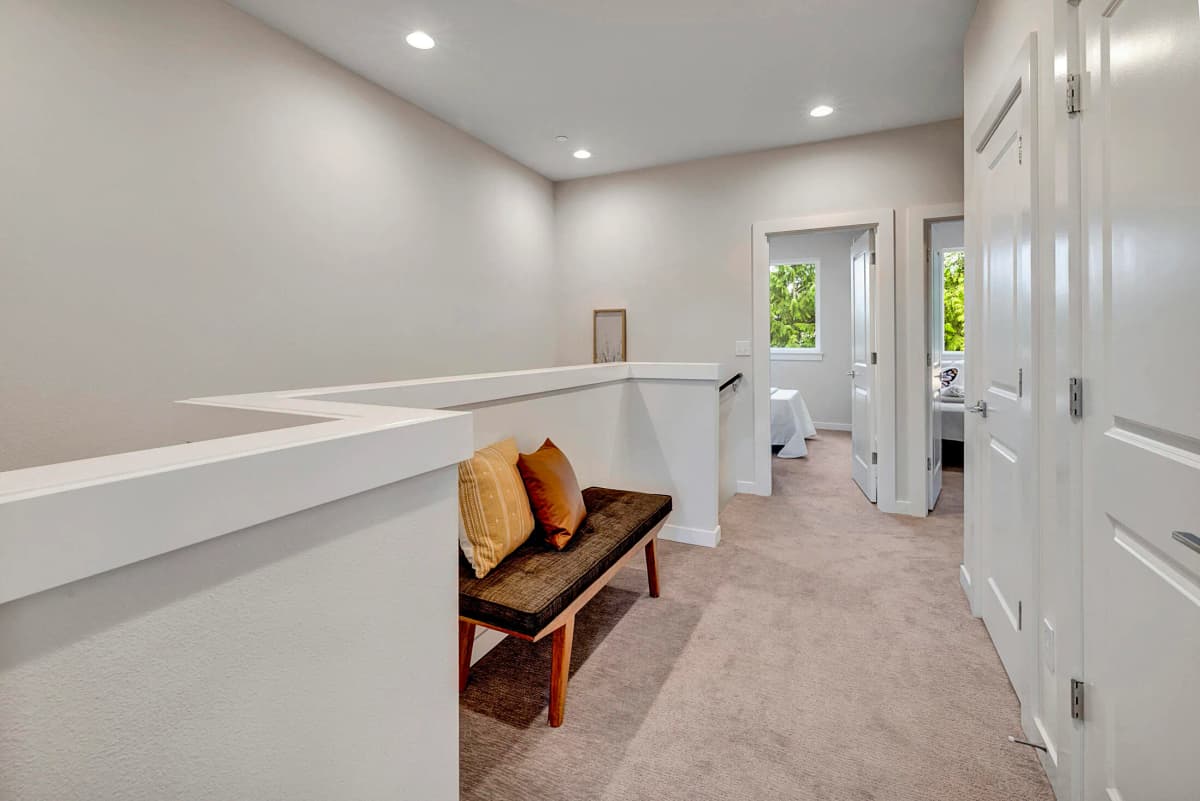 Gallery image 13-2